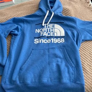 North face sweater